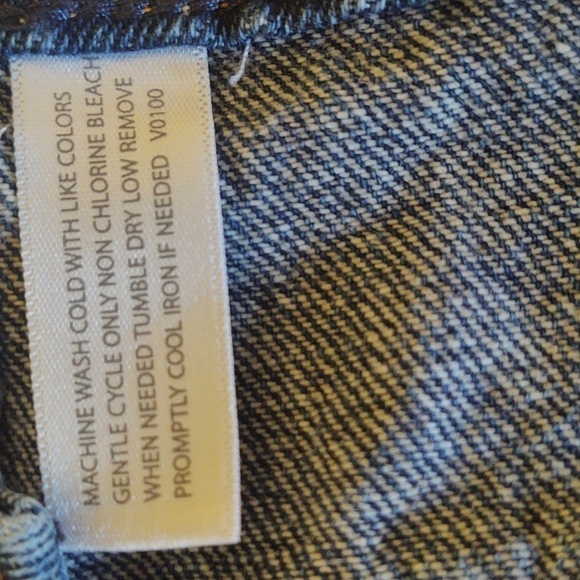 Bobbie Brooks Women's Denim Short - Picture 5 of 8